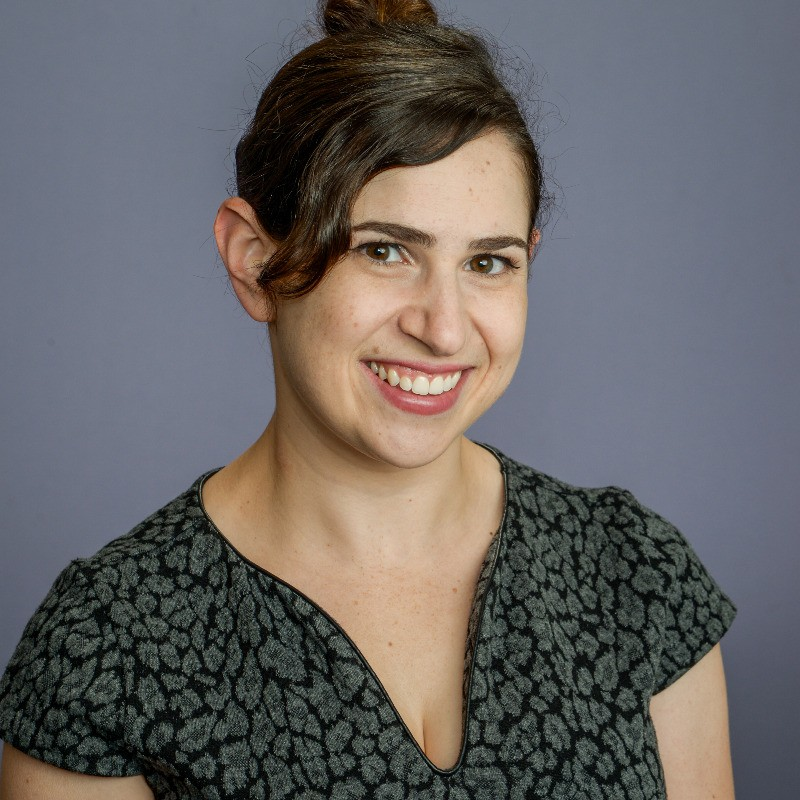 Julia Alpern Tenore headshot